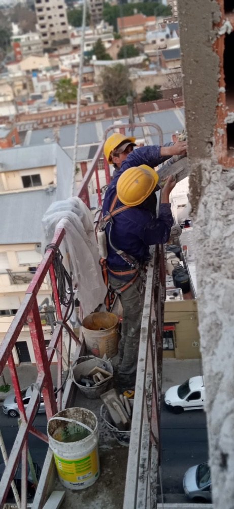Equipo Giuwer en obra